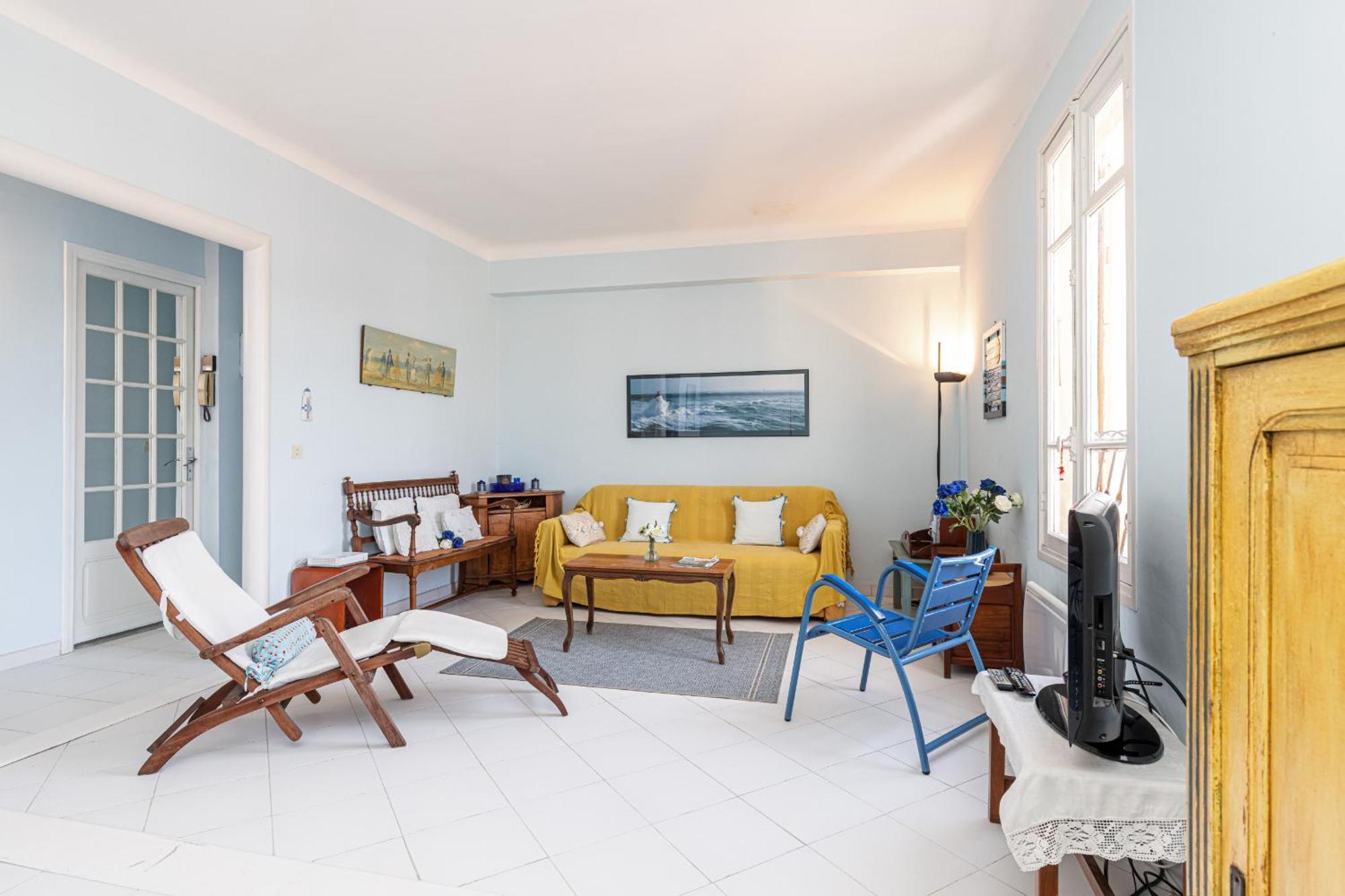 Extraordinary View On Port And Castle Hill - 1 Bdr & Parking Nizza