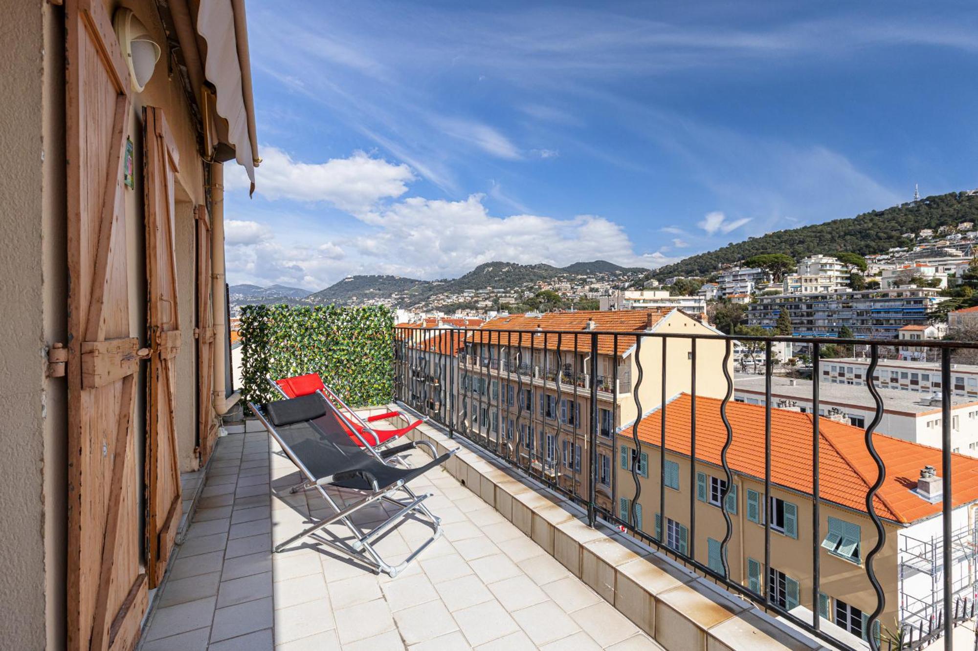 Apartment Extraordinary View On Port And Castle Hill - 1 Bdr & Parking Nizza