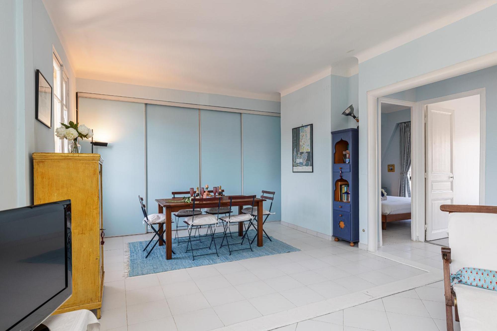 Apartment Extraordinary View On Port And Castle Hill - 1 Bdr & Parking
